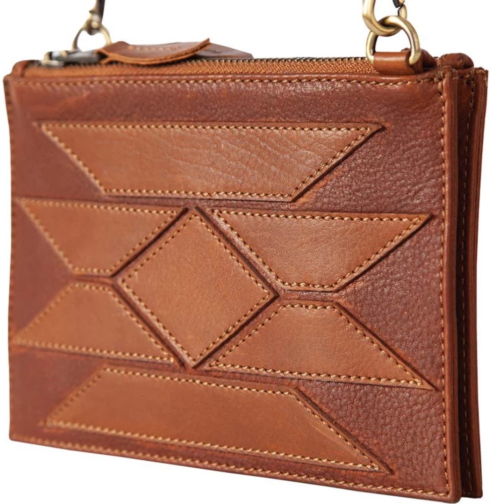 STS Ranchwear KAI STADIUM CROSSBODY